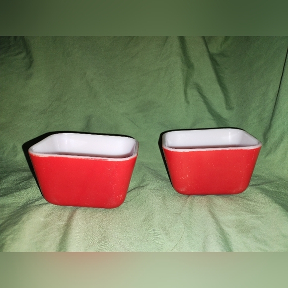 Vintage Pyrex Fridge Minis Red 0501 Glass Food Storage Containers - Picture 1 of 9